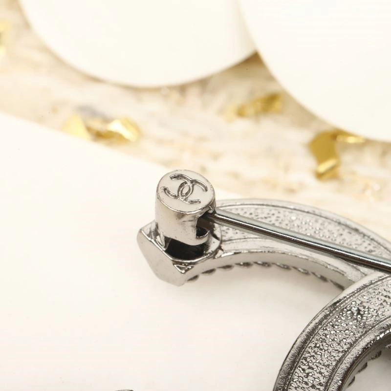 Chanel Brooches ZipUp 224314
