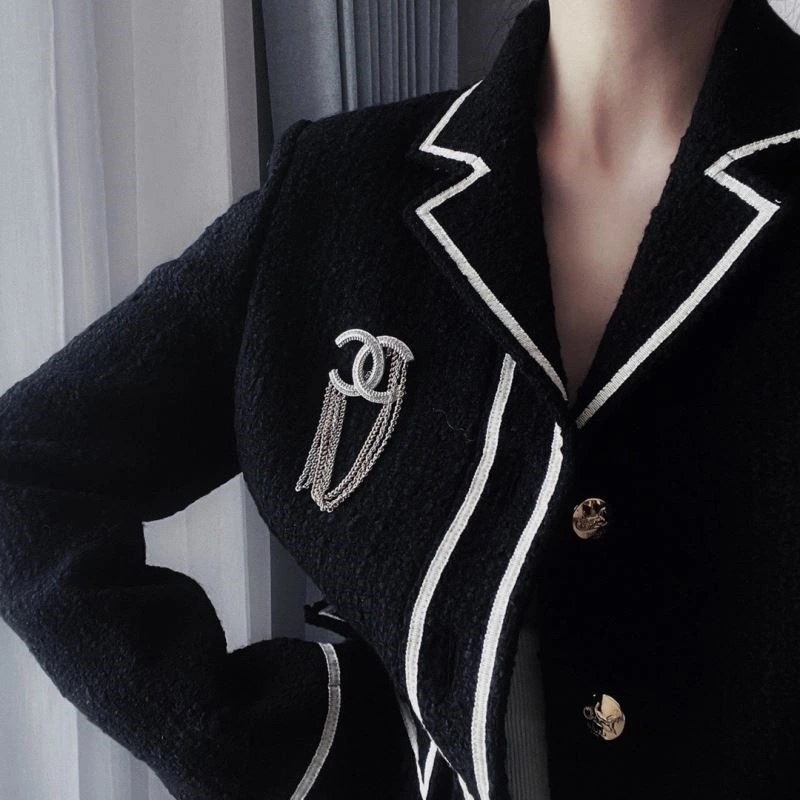 Chanel Brooches ZipUp 224314