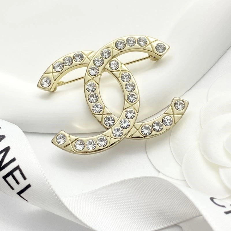 ZipUp Chanel Brooches 223257
