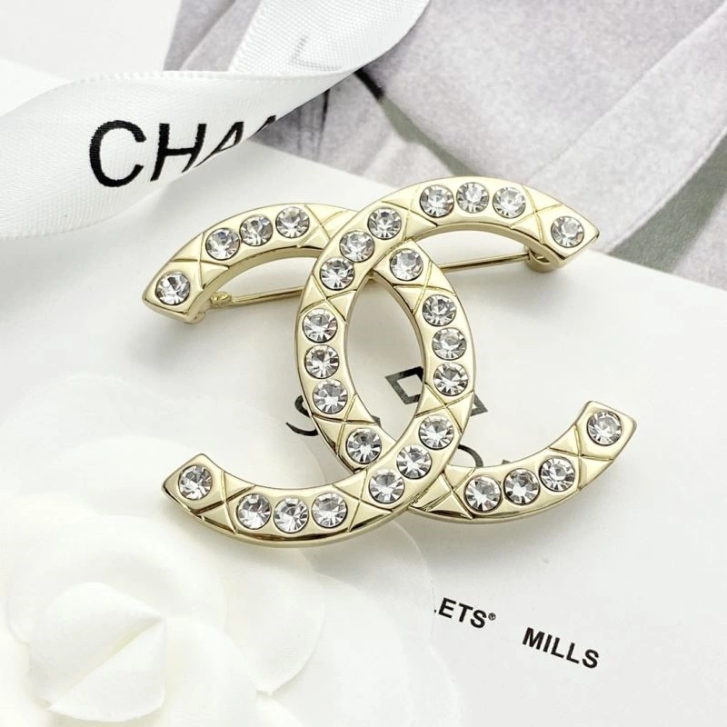 ZipUp Chanel Brooches 223257