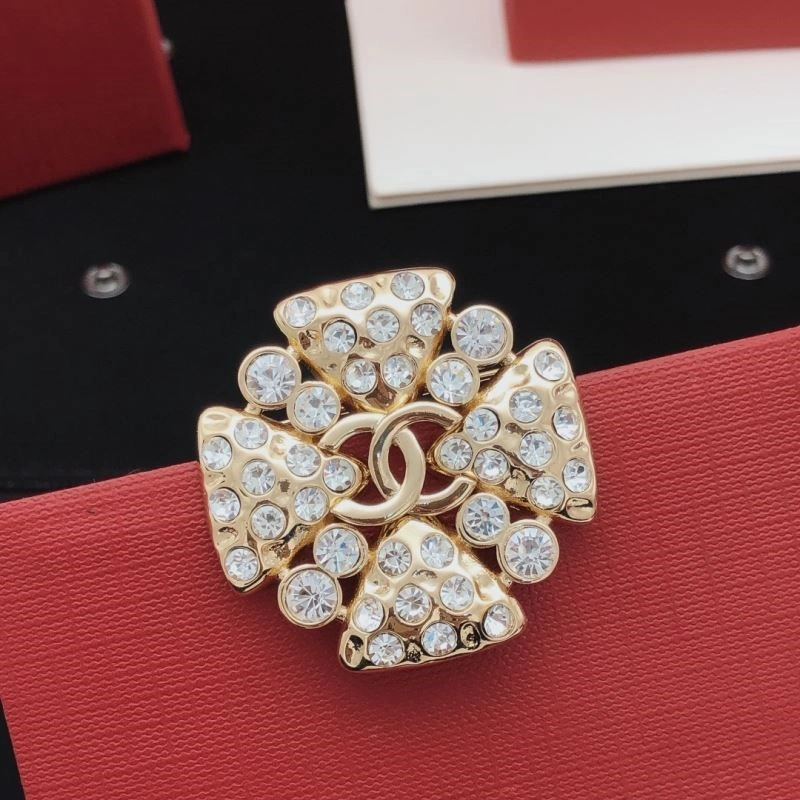 DailyWear Chanel Brooches 223184