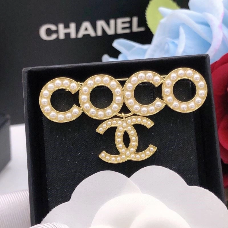 Durable Chanel Brooches 223183