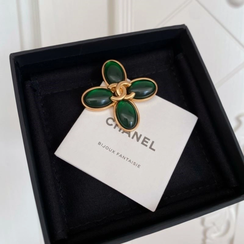 Efficient Chanel Brooches 223182