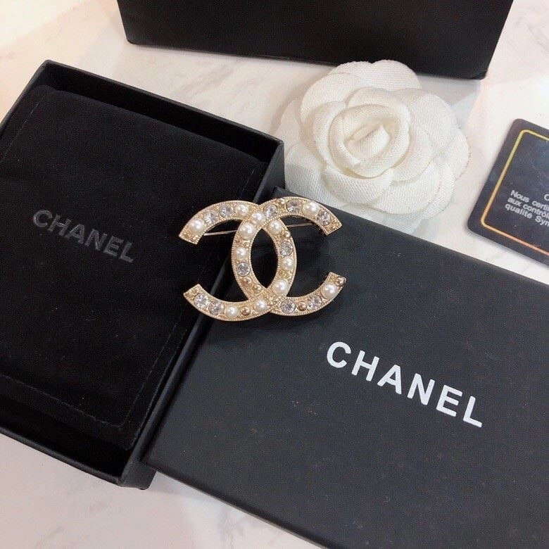 Attractive Chanel Brooches 223166