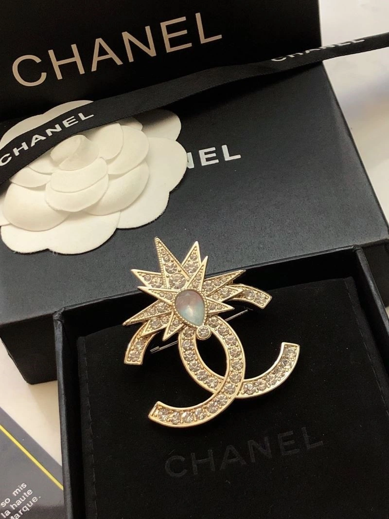 ZeroBulk Chanel Brooches 223169