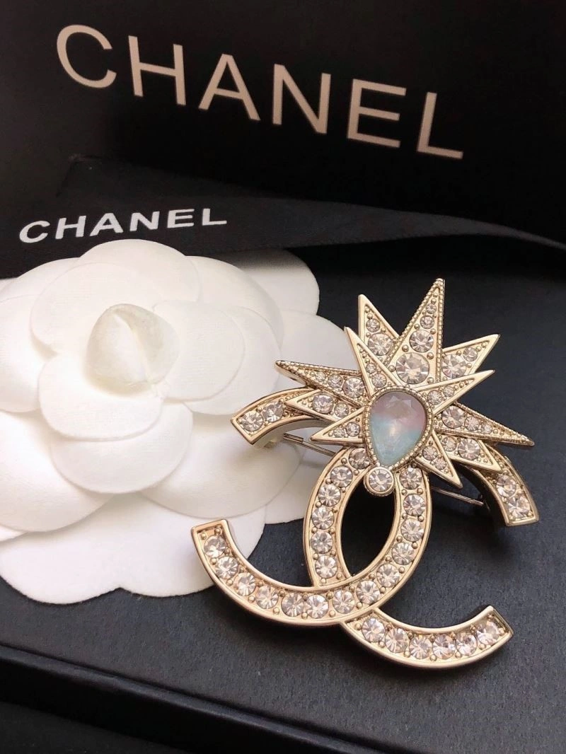 ZeroBulk Chanel Brooches 223169