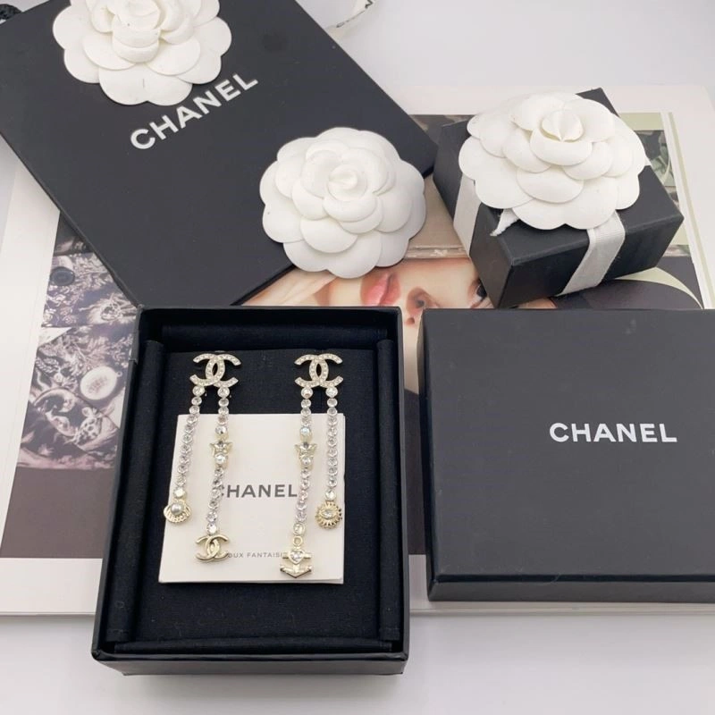 Chanel Brooches Lightweight 223157