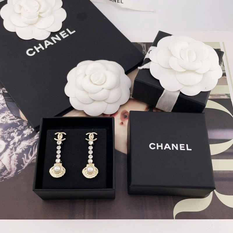 ZipUp Chanel Brooches 223227