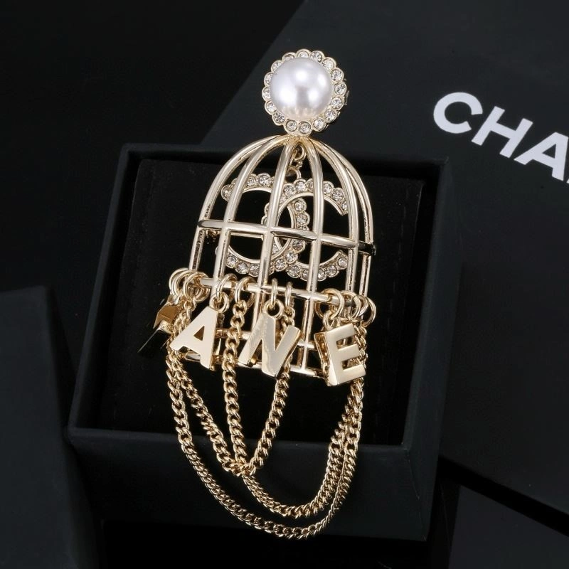 Chanel Brooches EasyMatch 223173