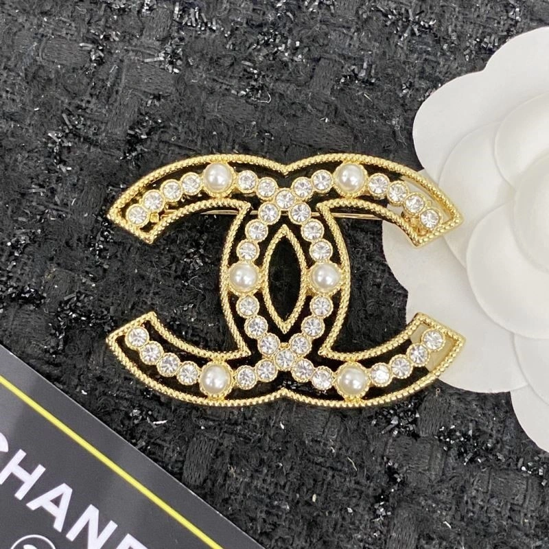 Chanel Brooches Trendsetting 223208