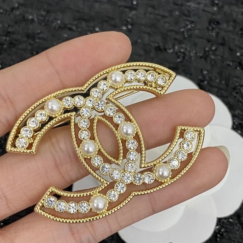 Chanel Brooches Trendsetting 223208