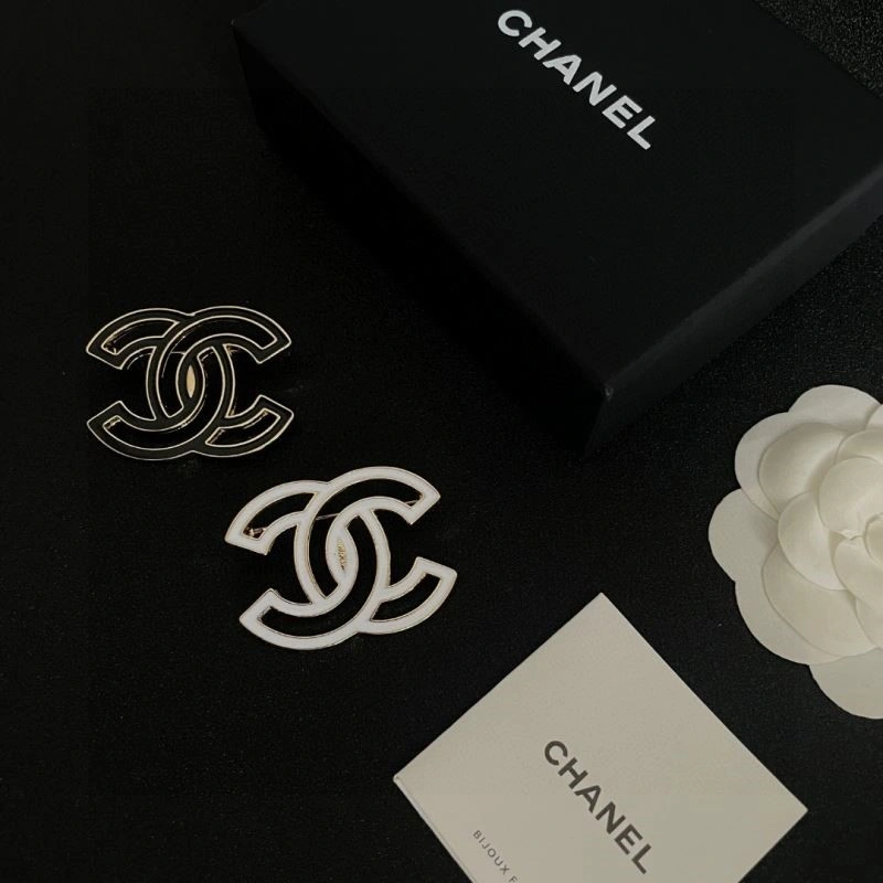 Chanel Brooches SmoothTexture 223176