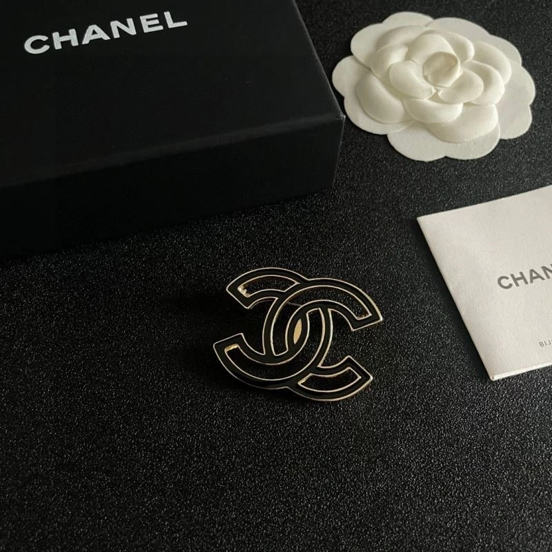 Chanel Brooches SmoothTexture 223176