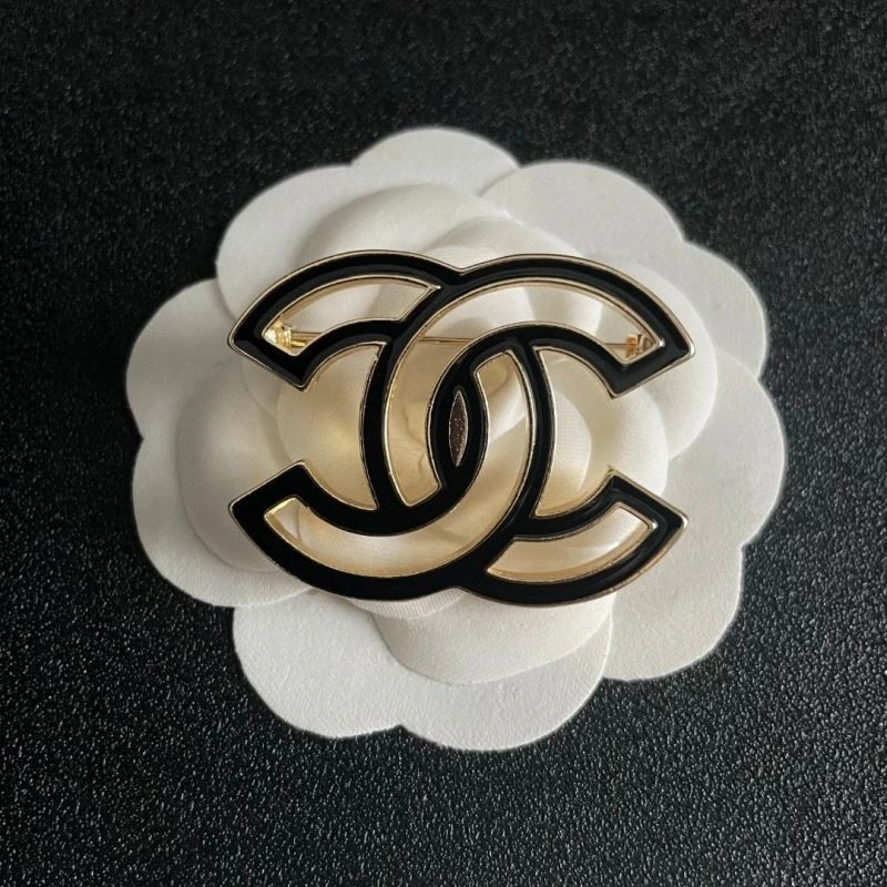 Chanel Brooches SmoothTexture 223176