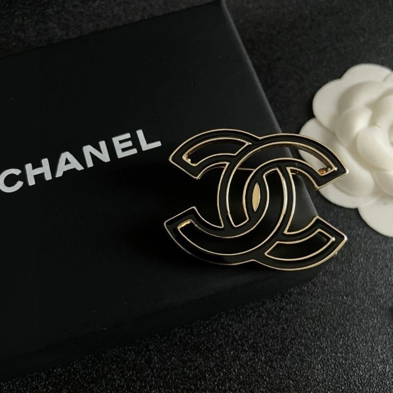 Chanel Brooches SmoothTexture 223176