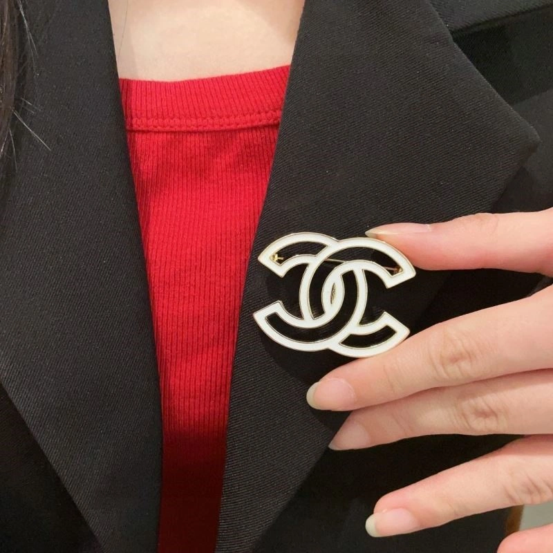 QuickDry Chanel Brooches 223155