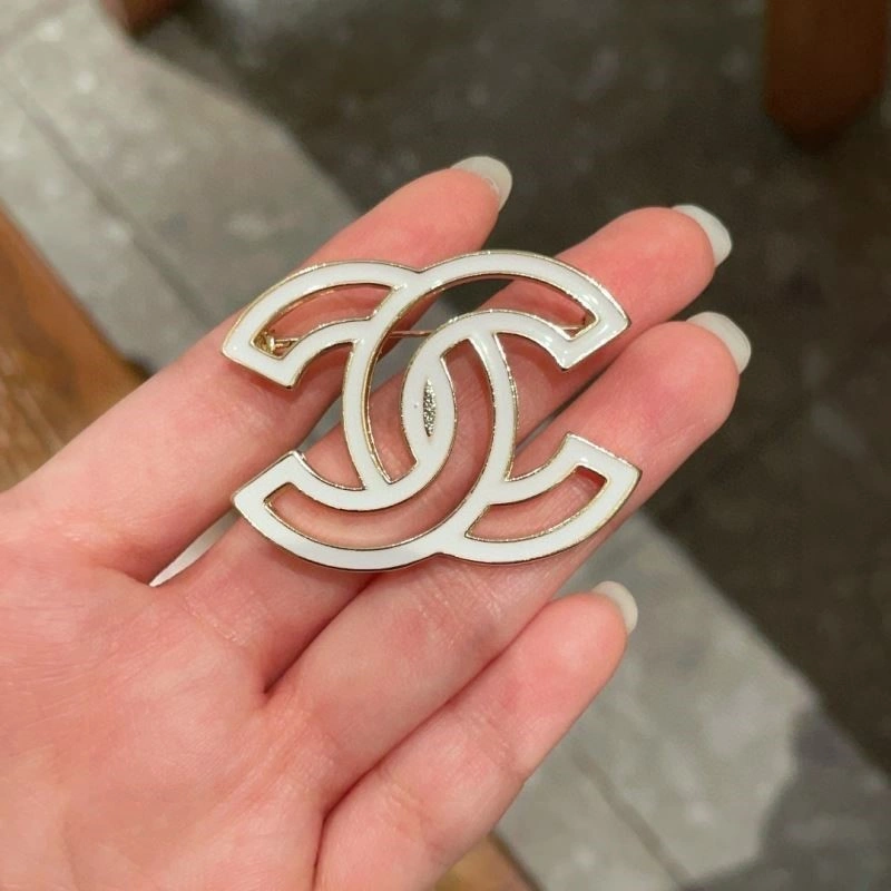 QuickDry Chanel Brooches 223155