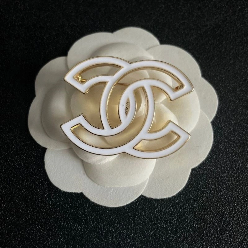 QuickDry Chanel Brooches 223155