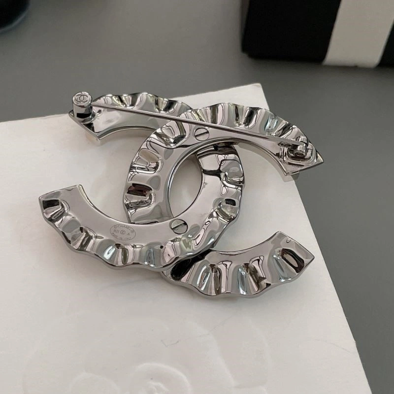 Chanel Brooches ModernLook 223145