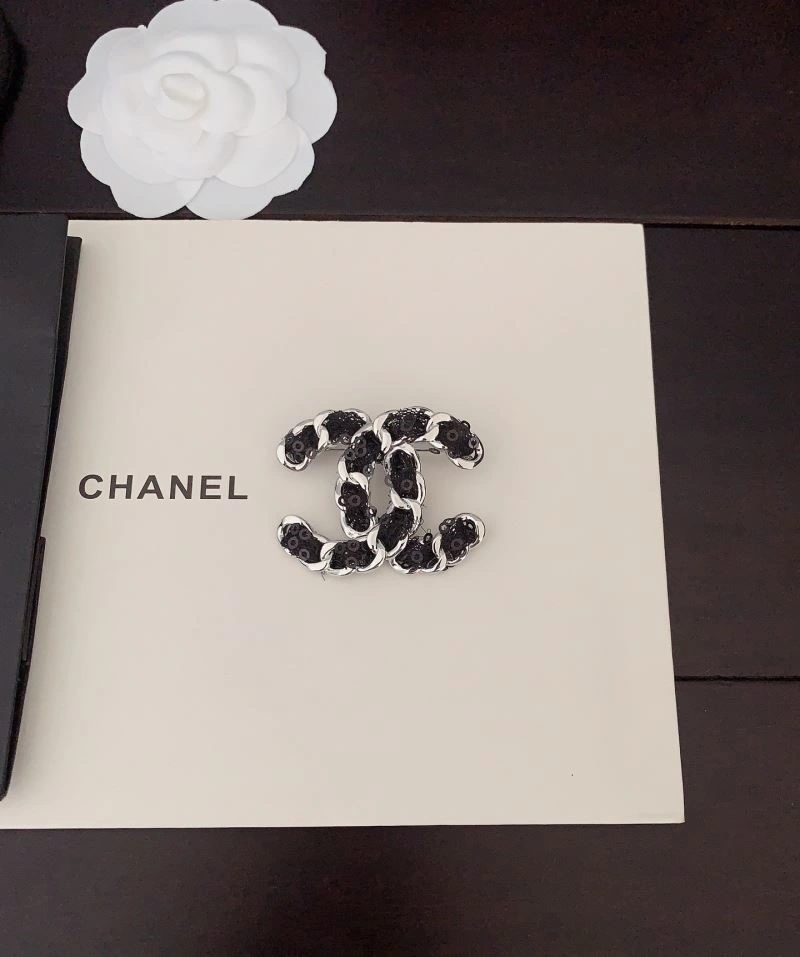 Stretchable Chanel Brooches 223136