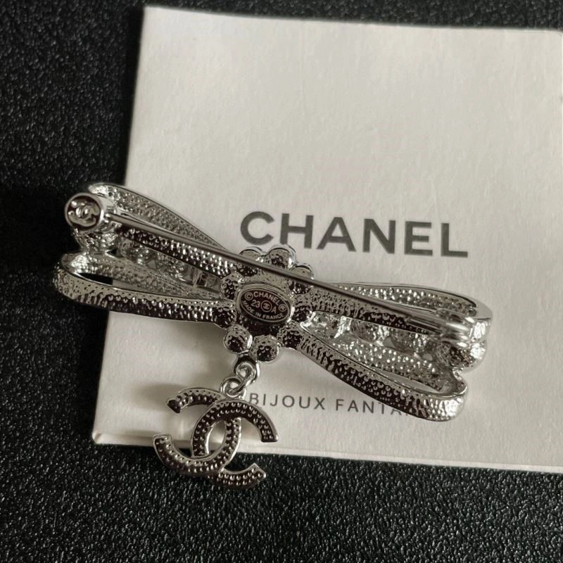 Chanel Brooches FreshLook 223130