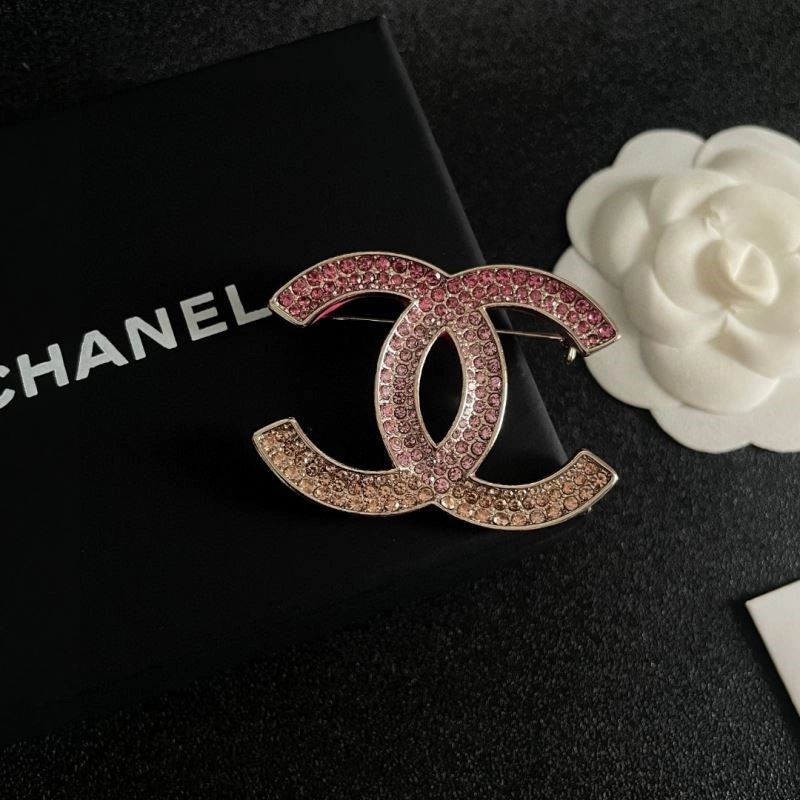 Unisex Chanel Brooches 223128