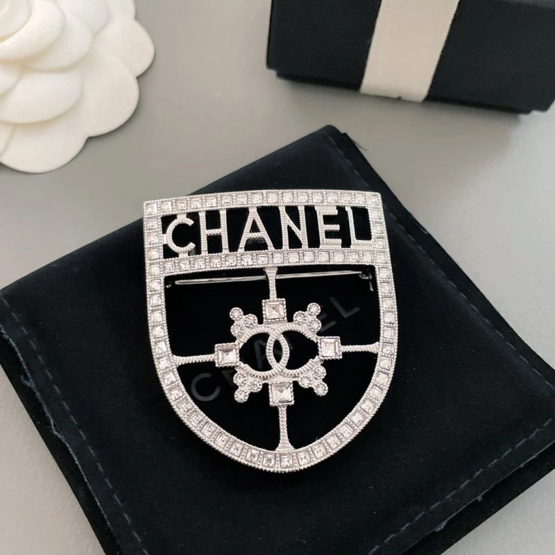 Chanel Brooches Stylish 223133