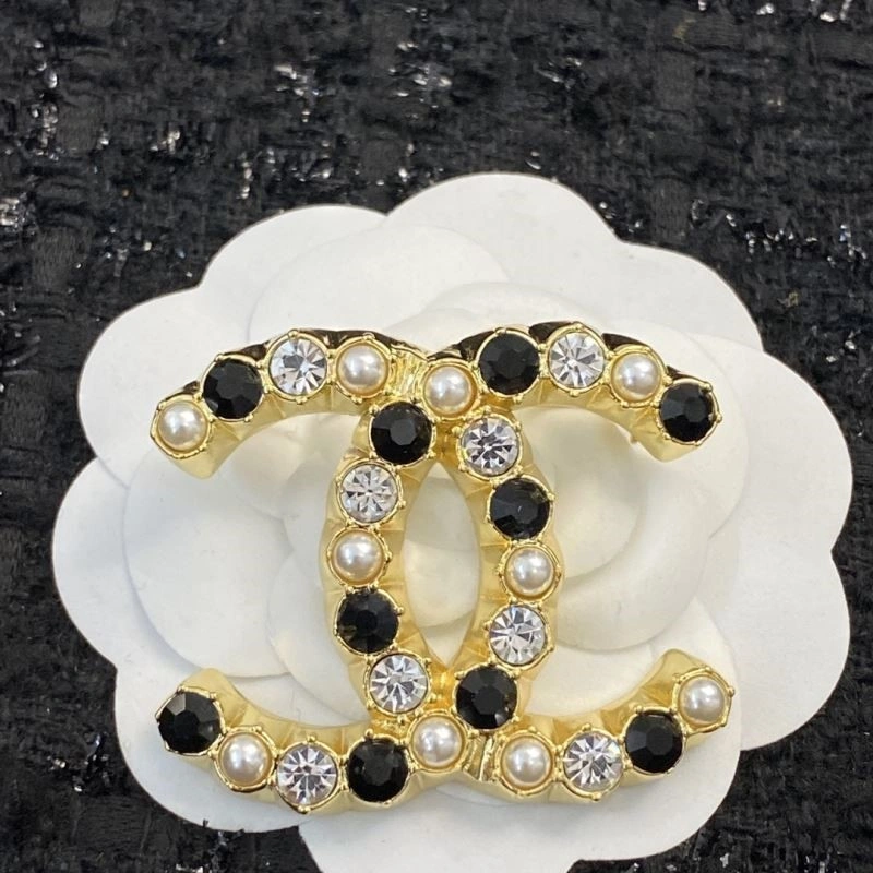 Practical Chanel Brooches 223236