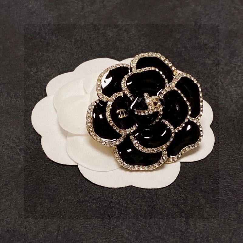Chanel Brooches SunProtective 223137