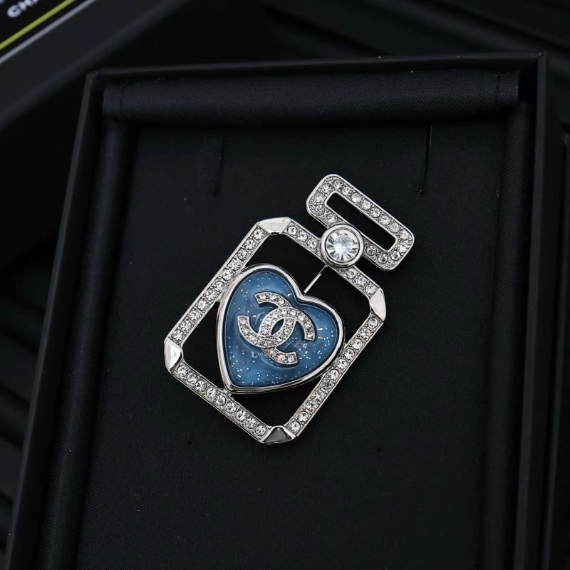 Tailored Chanel Brooches 223140