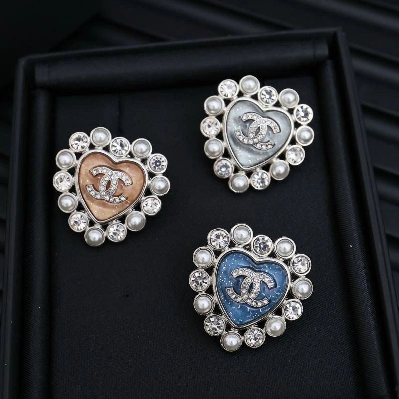 Chanel Brooches ZipUp 223125