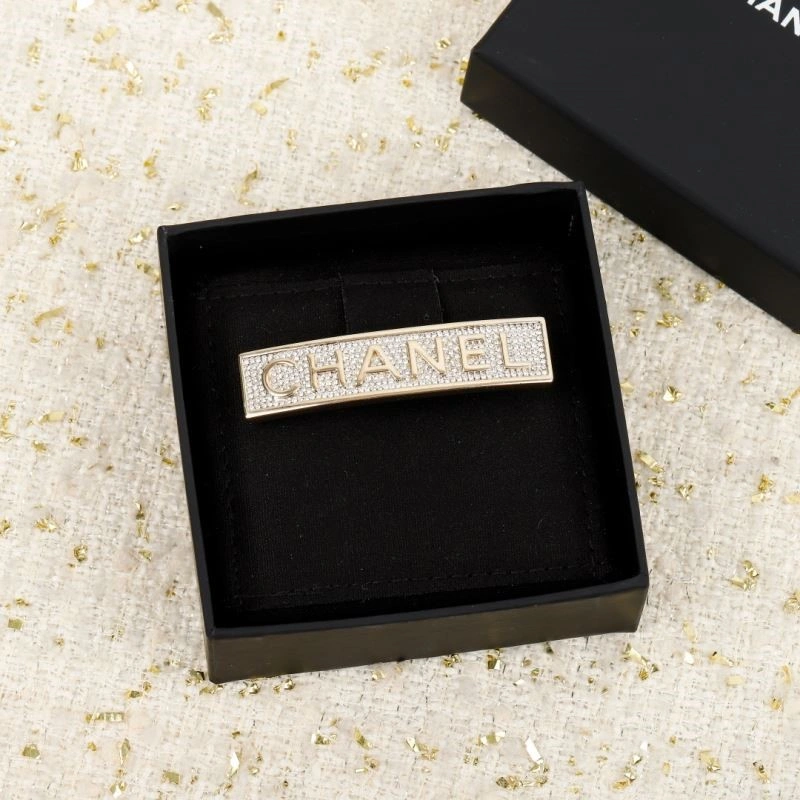OnTrend Chanel Brooches 223116