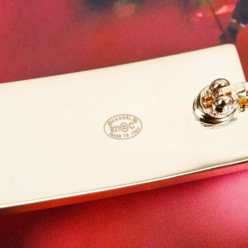 OnTrend Chanel Brooches 223116