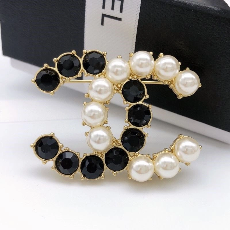 Chanel Brooches WellDesigned 223114