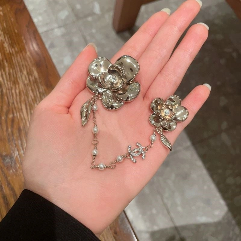 EasyCare Chanel Brooches 223102
