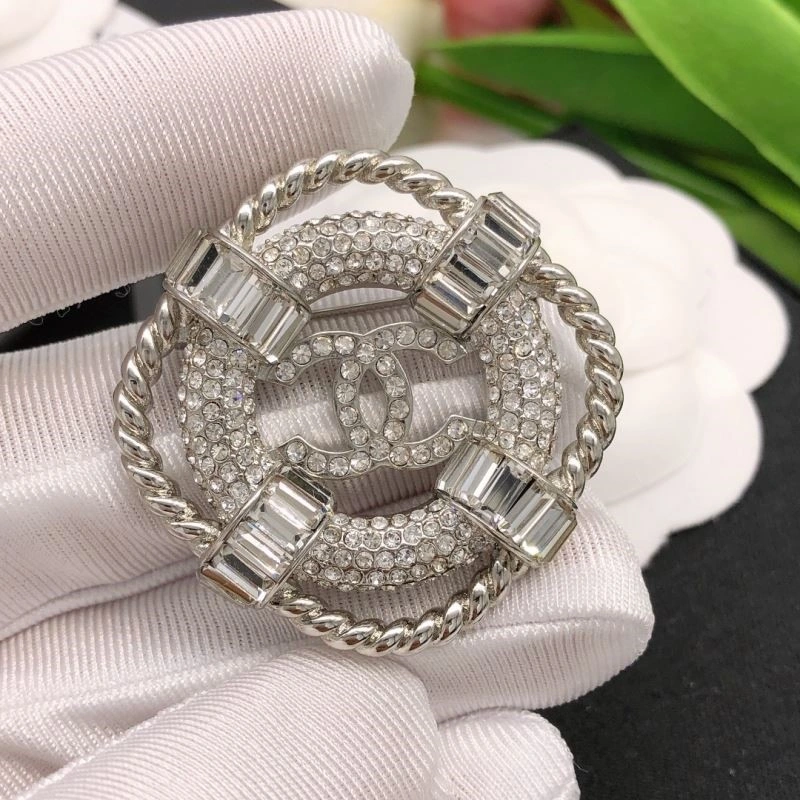 SmoothTexture Chanel Brooches 223092