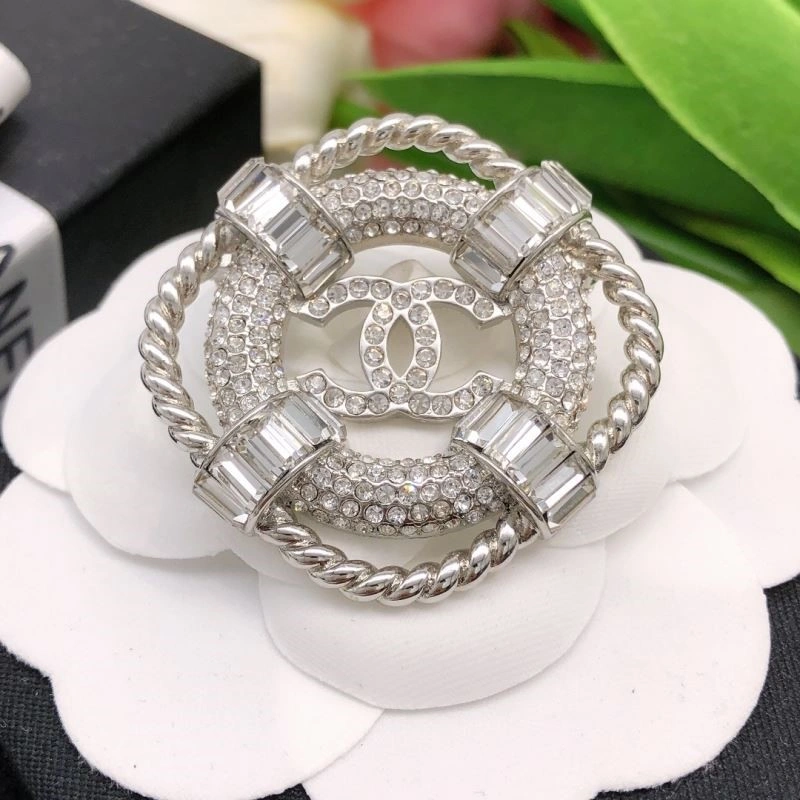 SmoothTexture Chanel Brooches 223092