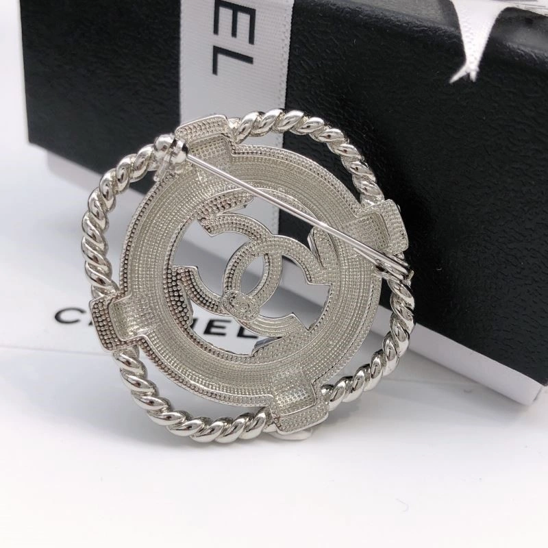 SmoothTexture Chanel Brooches 223092