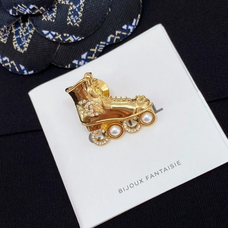 Chanel Brooches Trendsetting 221930
