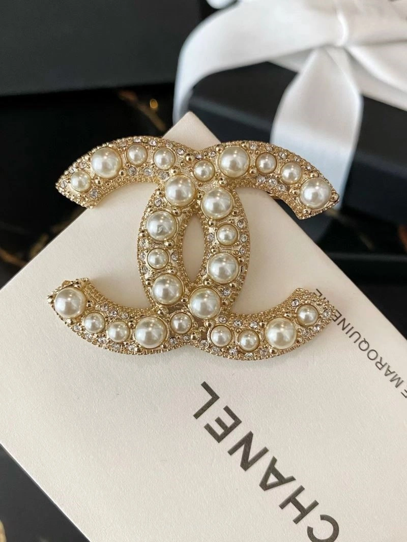 Chanel Brooches OnTrend 221922