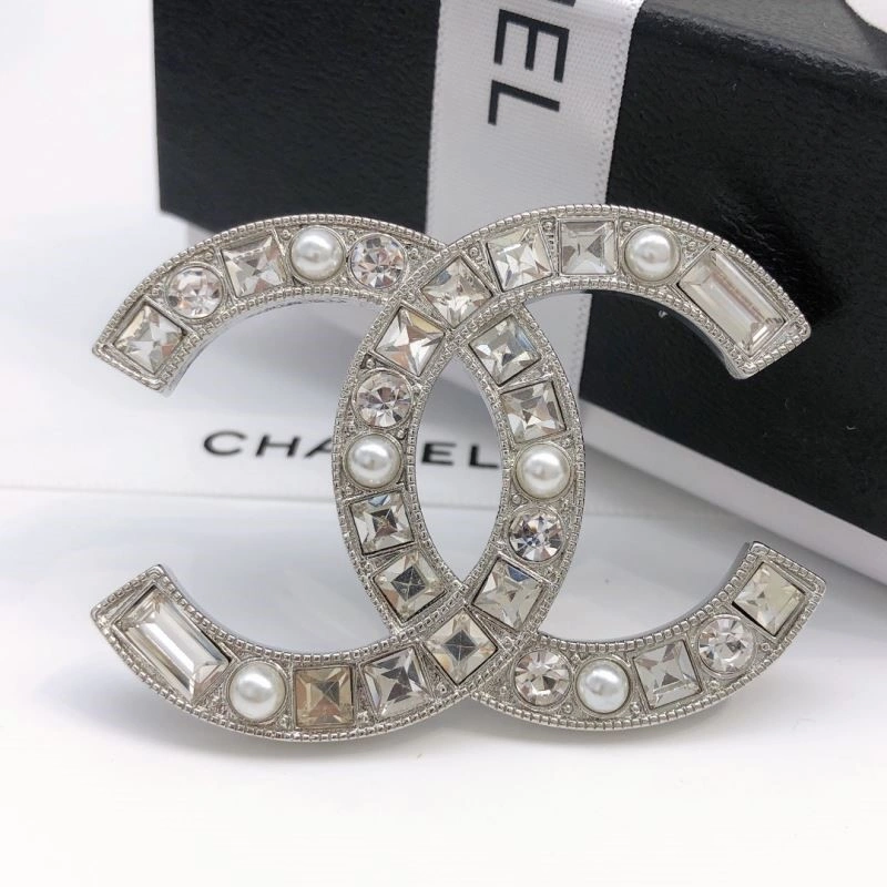 Breathable Chanel Brooches 221923