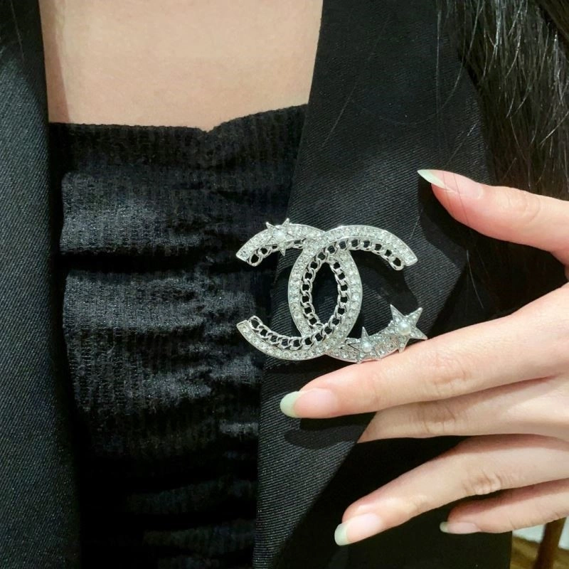 Popular Chanel Brooches 221927