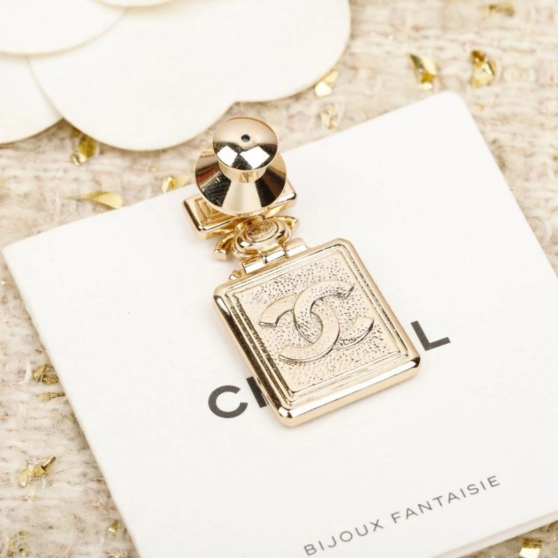 ZeroBulk Chanel Brooches 221913