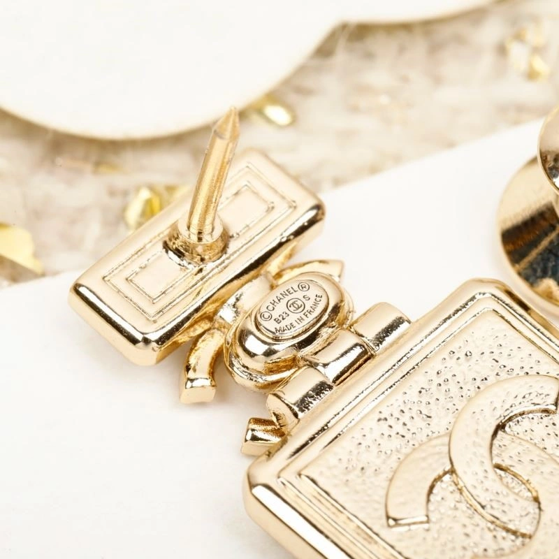 ZeroBulk Chanel Brooches 221913
