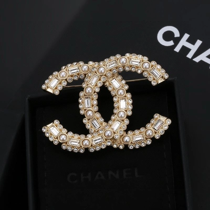 Attractive Chanel Brooches 221901