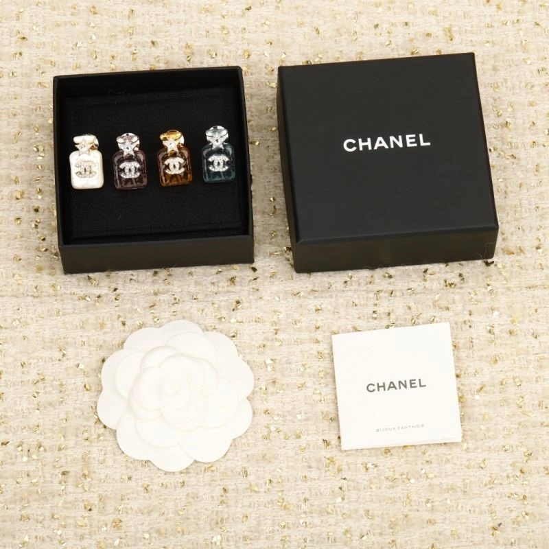 Chanel Brooches QuickDry 221904