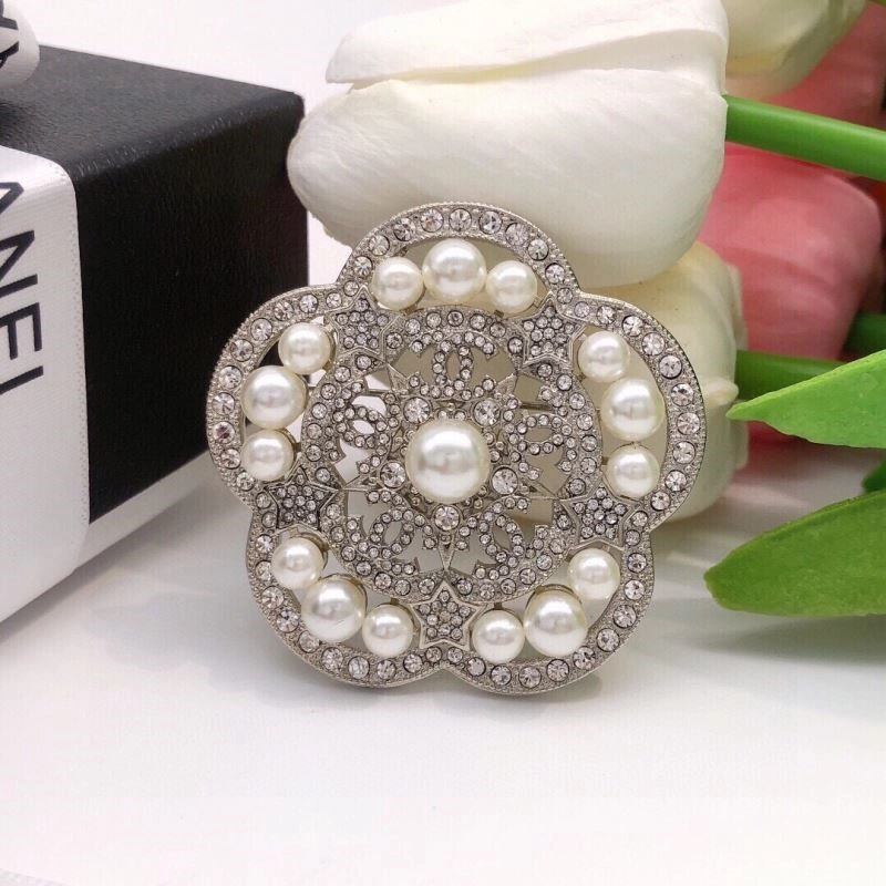 Original Chanel Brooches 221891