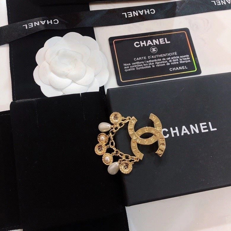 Chanel Brooches Modern 221882