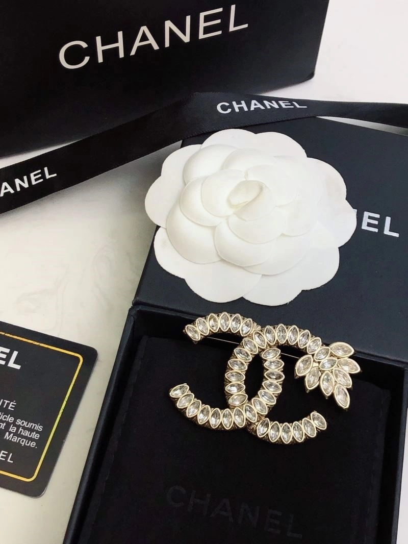 Chanel Brooches Versatile 221877