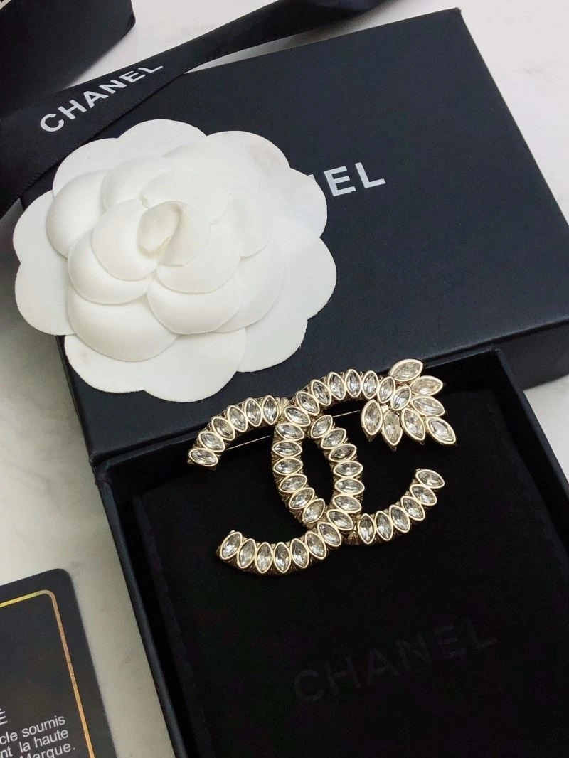 Chanel Brooches Versatile 221877